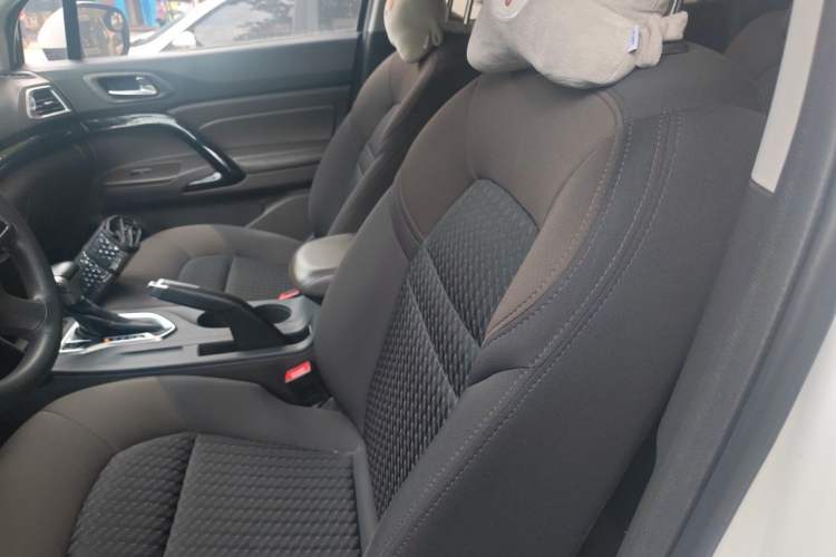 Used GAC Trumpchi GS4 2017 200T G-DCT Two-Wheel Drive Comfort Edition Left Front Seat