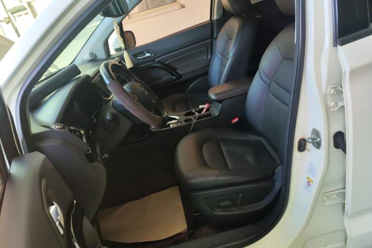 Used GAC Trumpchi GS4 2017 235T Automatic Two-Wheel Drive Luxury Smart Connectivity Version Left Front Seat