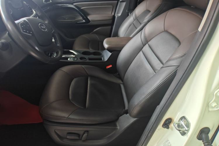 Used GAC Trumpchi GS4 2017 235T Automatic Two-Wheel Drive Luxury Smart Connectivity Version Left Front Seat