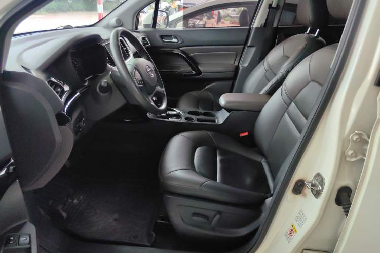 Used GAC Trumpchi GS4 2017 235T Automatic Two-Wheel Drive Luxury Smart Connectivity Version Left Front Seat