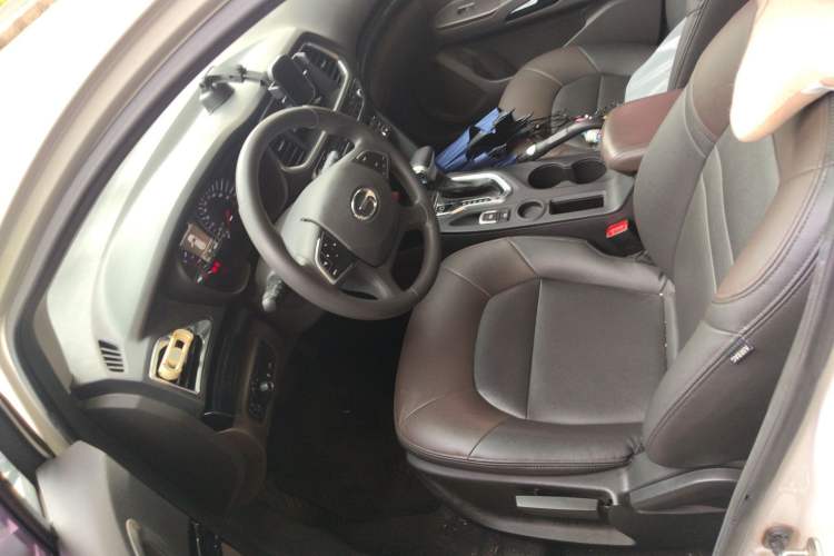 Used GAC Trumpchi GS4 2017 235T Automatic Two-Wheel Drive Elite Edition Left Front Seat