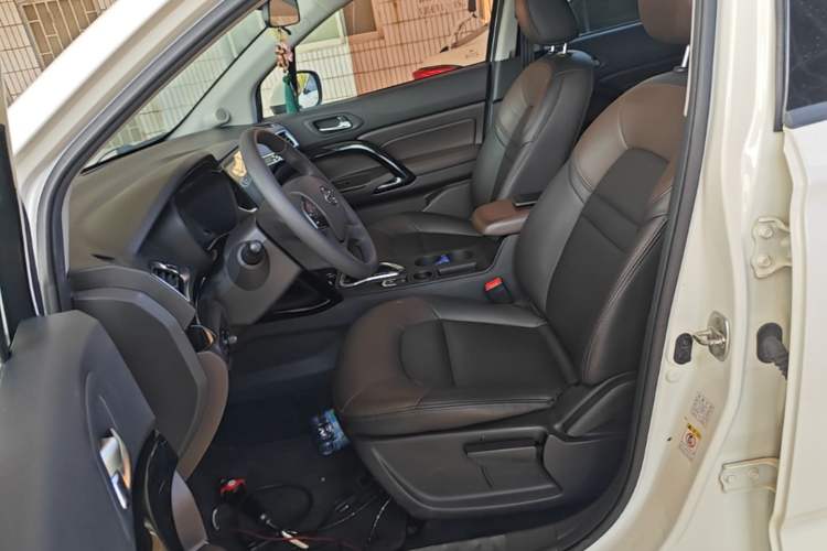 Used GAC Trumpchi GS4 2017 235T Automatic Two-Wheel Drive Elite Edition Left Front Seat