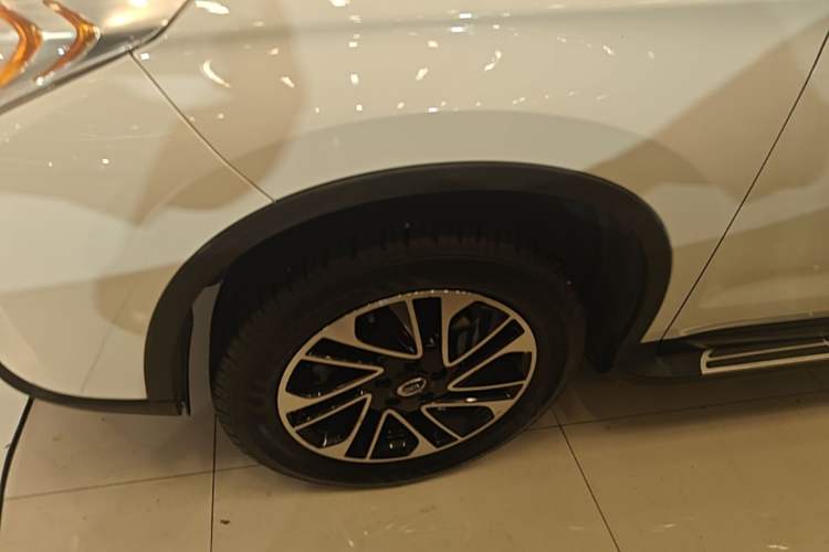 Used GAC Trumpchi GS4 2017 235T Automatic Two-Wheel Drive Elite Edition Left Front Wheel Hub