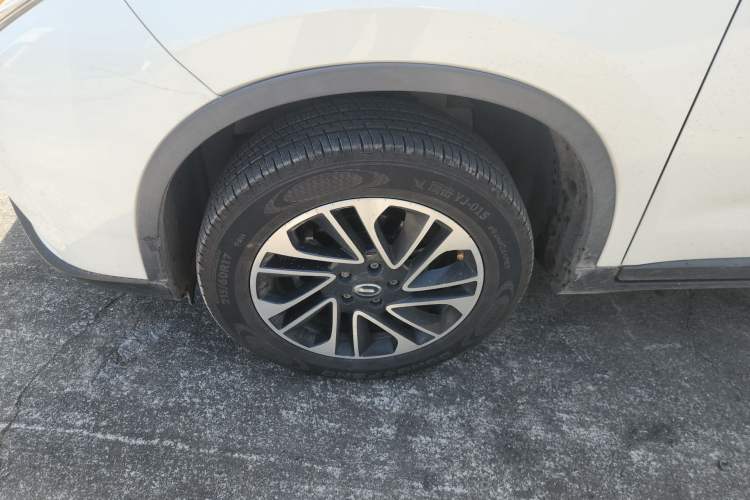 Used GAC Trumpchi GS4 2017 200T G-DCT Two-Wheel Drive Elite Edition Left Front Wheel Hub