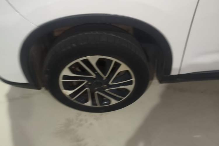 Used GAC Trumpchi GS4 2017 235T Automatic Two-Wheel Drive Elite Edition Left Front Wheel Hub