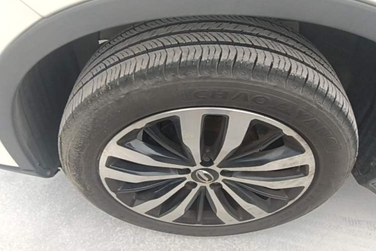 Used GAC Trumpchi GS4 2017 235T Manual Two-Wheel Drive Luxury Edition Left Front Wheel Hub