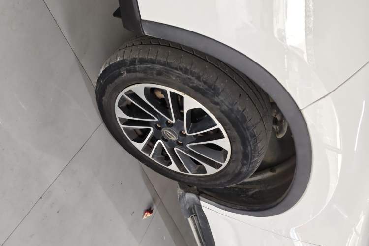 Used GAC Trumpchi GS4 2017 235T Automatic Two-Wheel Drive Elite Edition Left Front Wheel Hub