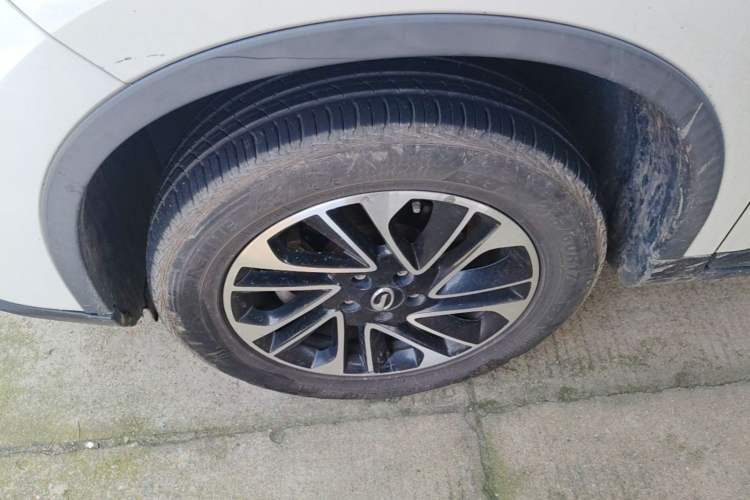 Used GAC Trumpchi GS4 2017 235T Automatic Two-Wheel Drive Elite Edition Left Front Wheel Hub