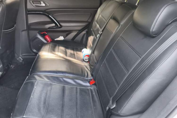 Used GAC Trumpchi GS4 2017 235T Automatic Two-Wheel Drive Luxury Smart Connectivity Version Left Rear Seat