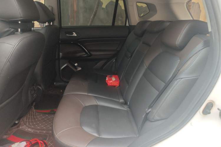 Used GAC Trumpchi GS4 2017 235T Automatic Two-Wheel Drive Elite Edition Left Rear Seat