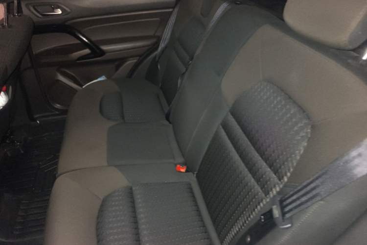 Used GAC Trumpchi GS4 2017 200T G-DCT Two-Wheel Drive Elite Edition Left Rear Seat