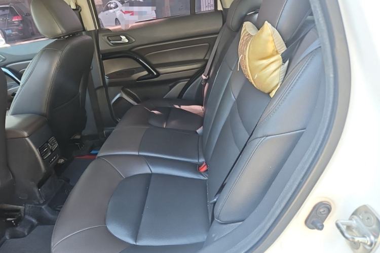 Used GAC Trumpchi GS4 2017 200T Manual Two-Wheel Drive Elite Edition Left Rear Seat