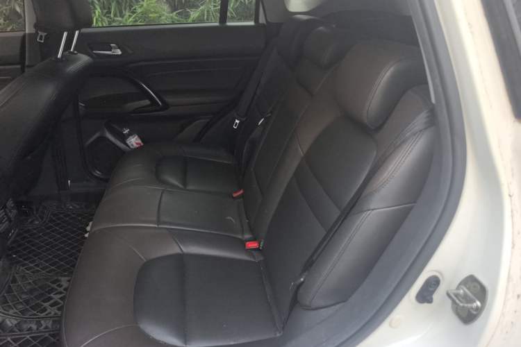 Used GAC Trumpchi GS4 2017 235T Automatic Two-Wheel Drive Elite Edition Left Rear Seat