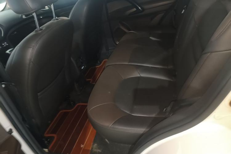 Used GAC Trumpchi GS4 2017 235T Automatic Two-Wheel Drive Elite Edition Left Rear Seat