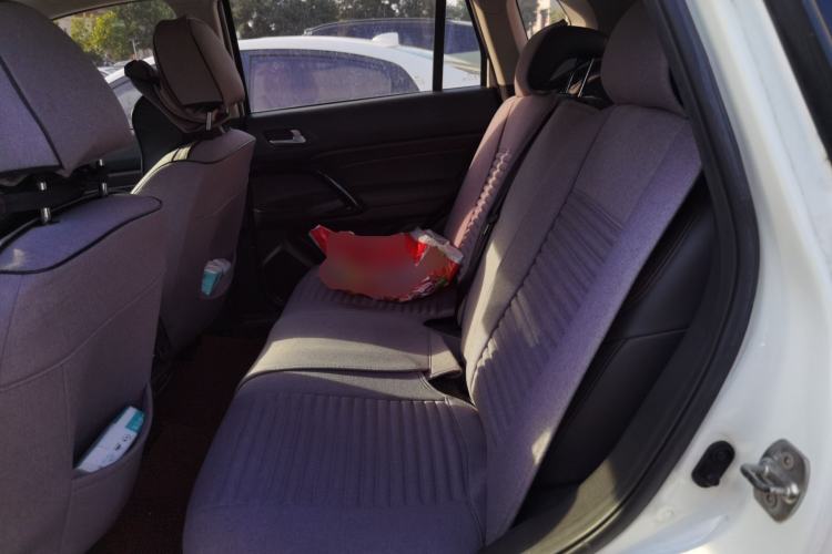 Used GAC Trumpchi GS4 2017 200T Manual Two-Wheel Drive Elite Edition Left Rear Seat