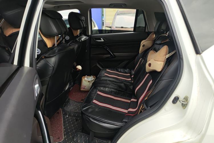 Used GAC Trumpchi GS4 2017 235T Automatic Two-Wheel Drive Elite Edition Left Rear Seat