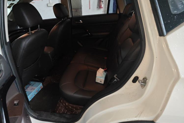 Used GAC Trumpchi GS4 2017 200T Manual Two-Wheel Drive Elite Edition Left Rear Seat
