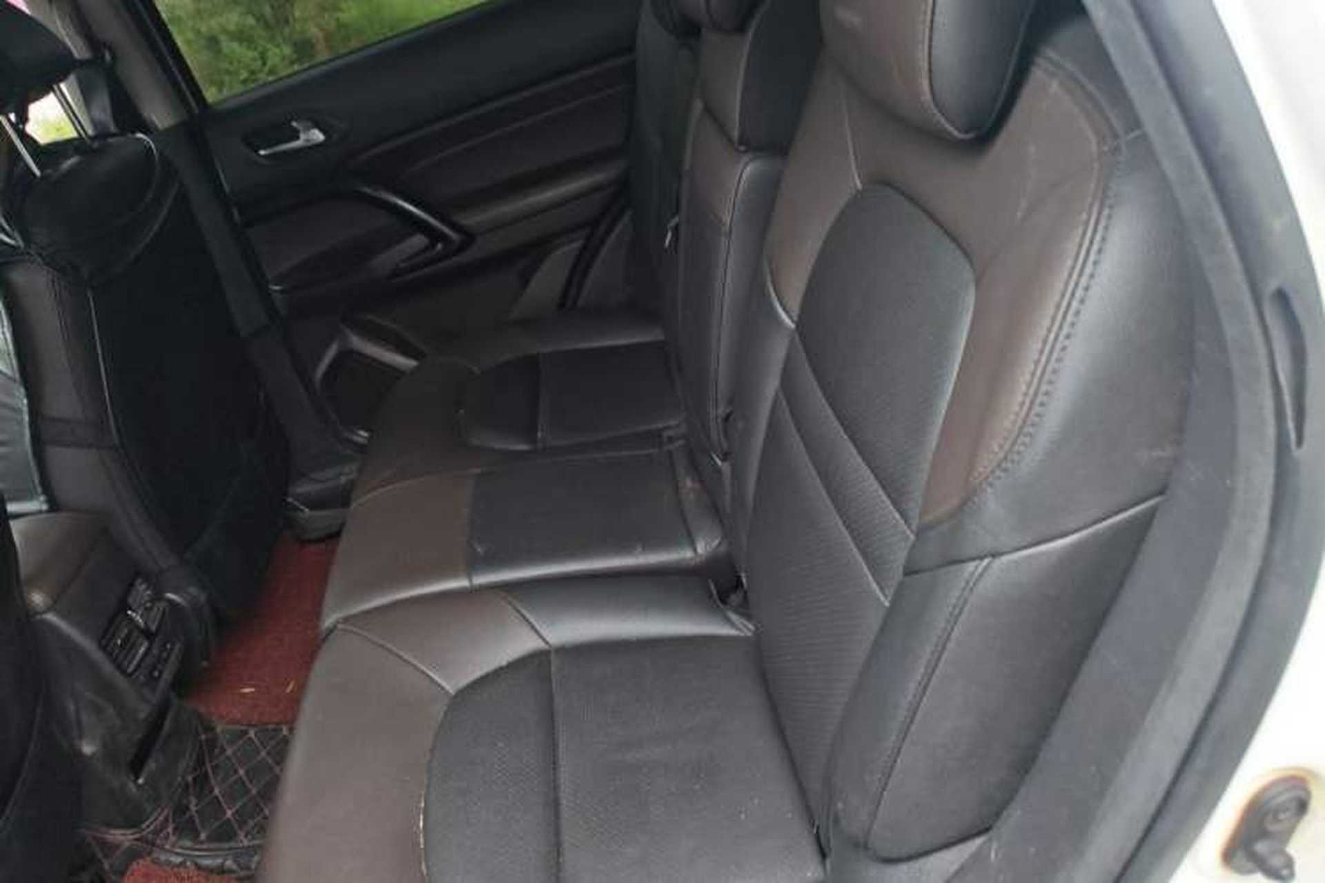 Used GAC Trumpchi GS4 2017 235T Manual Two-Wheel Drive Luxury Edition Left Rear Seat