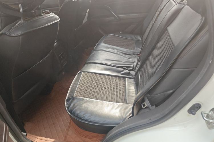 Used GAC Trumpchi GS4 2017 200T Manual Two-Wheel Drive Elite Edition Left Rear Seat