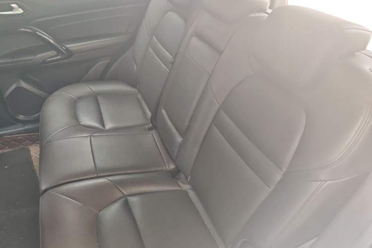 Used GAC Trumpchi GS4 2017 235T Automatic Two-Wheel Drive Elite Edition Left Rear Seat
