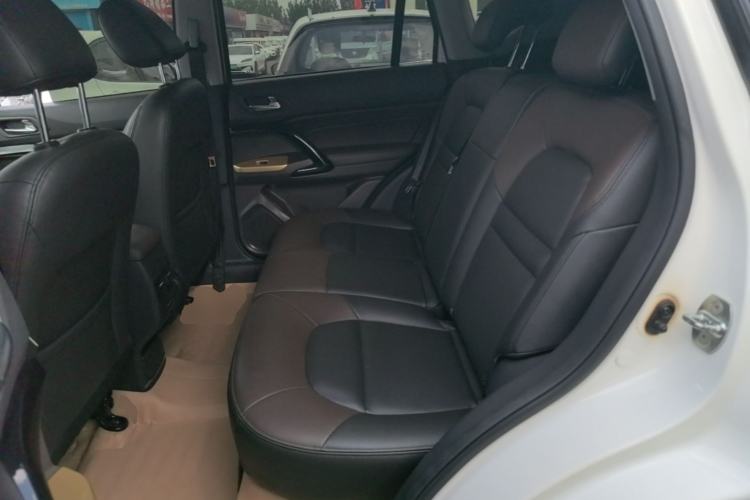 Used GAC Trumpchi GS4 2017 235T Automatic Two-Wheel Drive Elite Edition Left Rear Seat