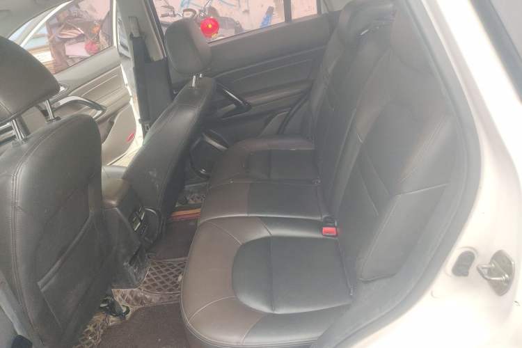 Used GAC Trumpchi GS4 2017 200T Manual Two-Wheel Drive Elite Edition Left Rear Seat