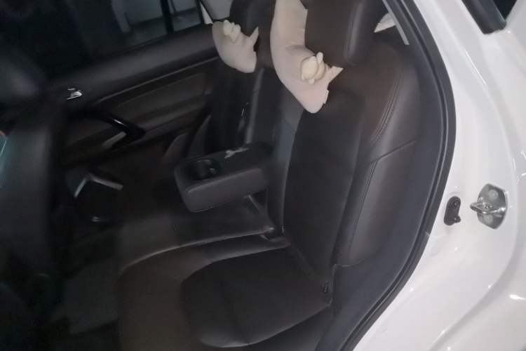 Used GAC Trumpchi GS4 2017 235T Automatic Two-Wheel Drive Elite Edition Left Rear Seat
