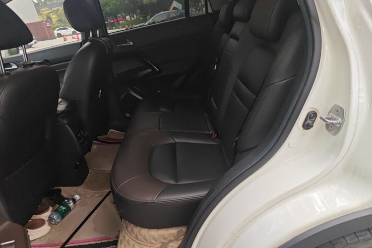 Used GAC Trumpchi GS4 2017 235T Automatic Two-Wheel Drive Elite Edition Left Rear Seat