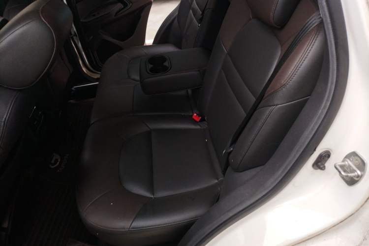 Used GAC Trumpchi GS4 2017 235T Automatic Two-Wheel Drive Elite Edition Left Rear Seat