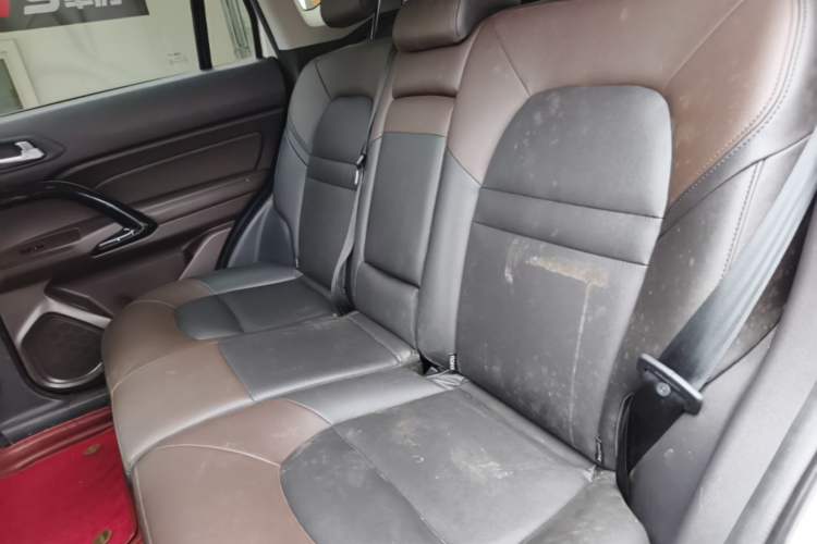 Used GAC Trumpchi GS4 2017 235T Automatic Two-Wheel Drive Elite Edition Left Rear Seat
