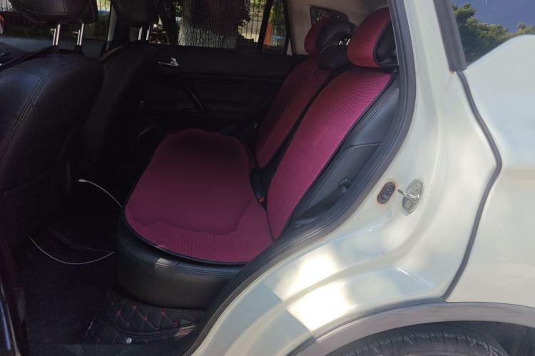 Used GAC Trumpchi GS4 2017 235T Automatic Two-Wheel Drive Elite Edition Left Rear Seat