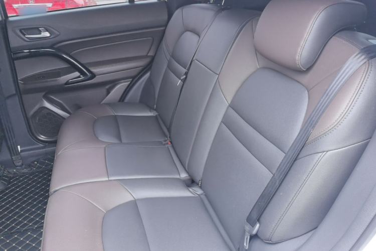 Used GAC Trumpchi GS4 2017 200T Manual Two-Wheel Drive Elite Edition Left Rear Seat