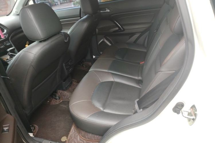 Used GAC Trumpchi GS4 2017 235T Automatic Two-Wheel Drive Luxury Smart Connectivity Version Left Rear Seat