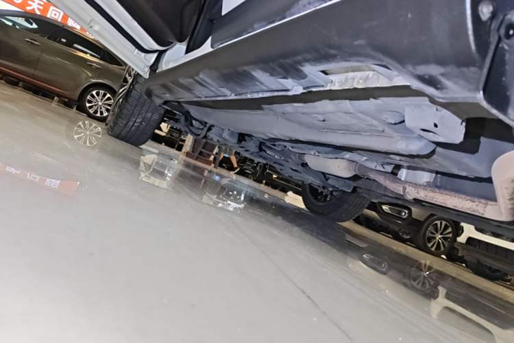 Used GAC Trumpchi GS4 2017 235T Automatic Two-Wheel Drive Luxury Smart Connectivity Version Left Side Sill