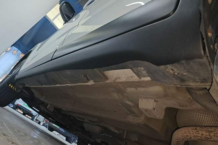 Used GAC Trumpchi GS4 2017 235T Automatic Two-Wheel Drive Elite Edition Left Side Sill
