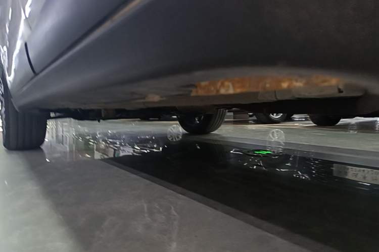 Used GAC Trumpchi GS4 2017 235T Automatic Two-Wheel Drive Luxury Smart Connectivity Version Left Side Sill