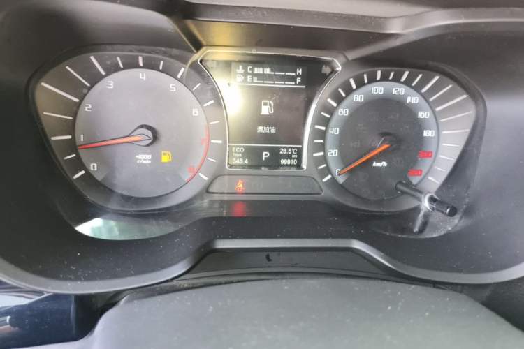 Used GAC Trumpchi GS4 2017 235T Automatic Two-Wheel Drive Luxury Smart Connectivity Version Odometer Close Up