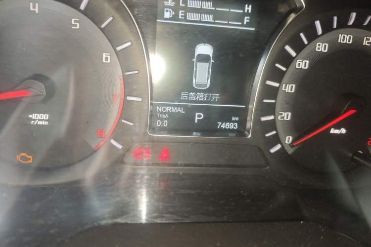 Used GAC Trumpchi GS4 2017 235T Automatic Two-Wheel Drive Elite Edition Odometer Close Up