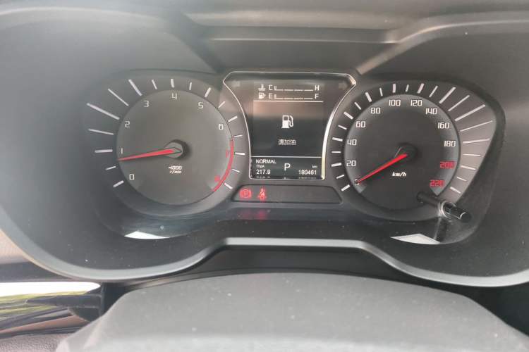 Used GAC Trumpchi GS4 2017 235T Automatic Two-Wheel Drive Elite Edition Odometer Close Up