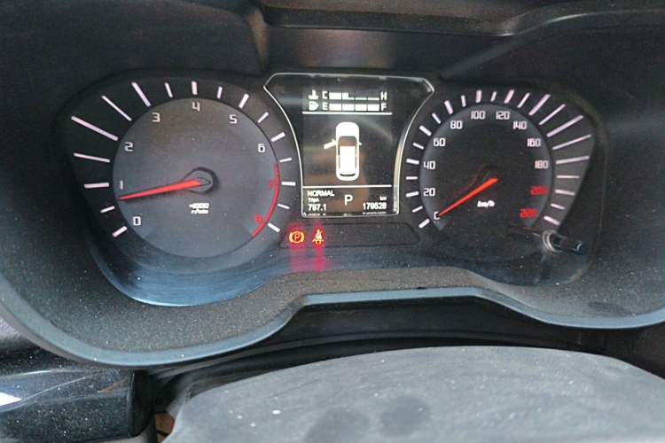 Used GAC Trumpchi GS4 2017 235T Automatic Two-Wheel Drive Elite Edition Odometer Close Up