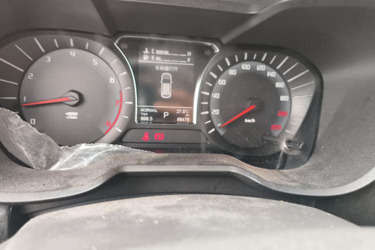 Used GAC Trumpchi GS4 2017 200T G-DCT Two-Wheel Drive Elite Edition Odometer Close Up