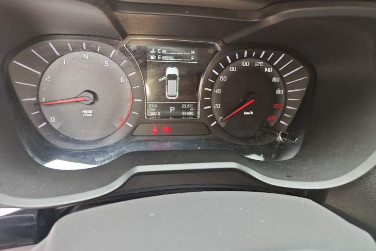 Used GAC Trumpchi GS4 2017 200T G-DCT Two-Wheel Drive Elite Edition Odometer Close Up