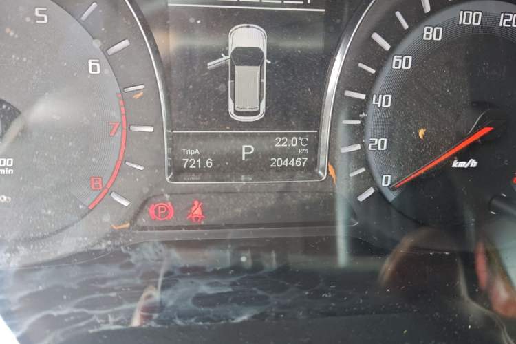 Used GAC Trumpchi GS4 2017 235T Automatic Two-Wheel Drive Luxury Smart Connectivity Version Odometer Close Up