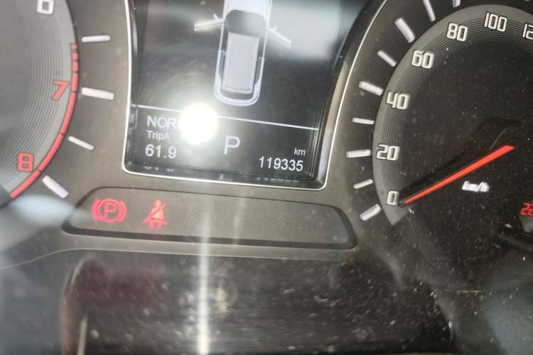 Used GAC Trumpchi GS4 2017 235T Automatic Two-Wheel Drive Elite Edition Odometer Close Up