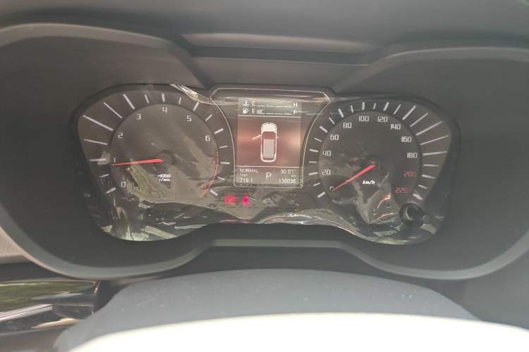 Used GAC Trumpchi GS4 2017 235T Automatic Two-Wheel Drive Luxury Smart Connectivity Version Odometer Close Up