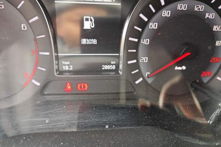 Used GAC Trumpchi GS4 2017 235T Manual Two-Wheel Drive Luxury Edition Odometer Close Up