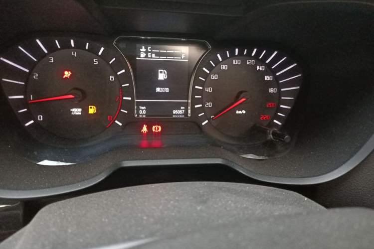 Used GAC Trumpchi GS4 2017 200T Manual Two-Wheel Drive Elite Edition Odometer Close Up