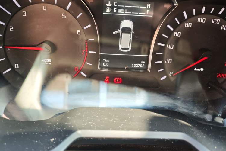 Used GAC Trumpchi GS4 2017 200T Manual Two-Wheel Drive Elite Edition Odometer Close Up