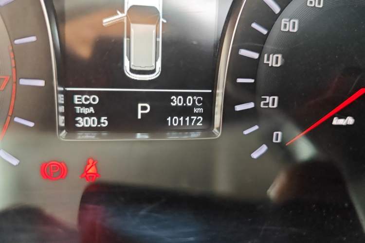 Used GAC Trumpchi GS4 2017 235T Automatic Two-Wheel Drive Luxury Smart Connectivity Version Odometer Close Up