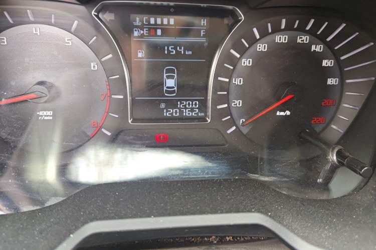 Used GAC Trumpchi GS4 2017 200T Manual Two-Wheel Drive Comfort Edition Odometer Close Up